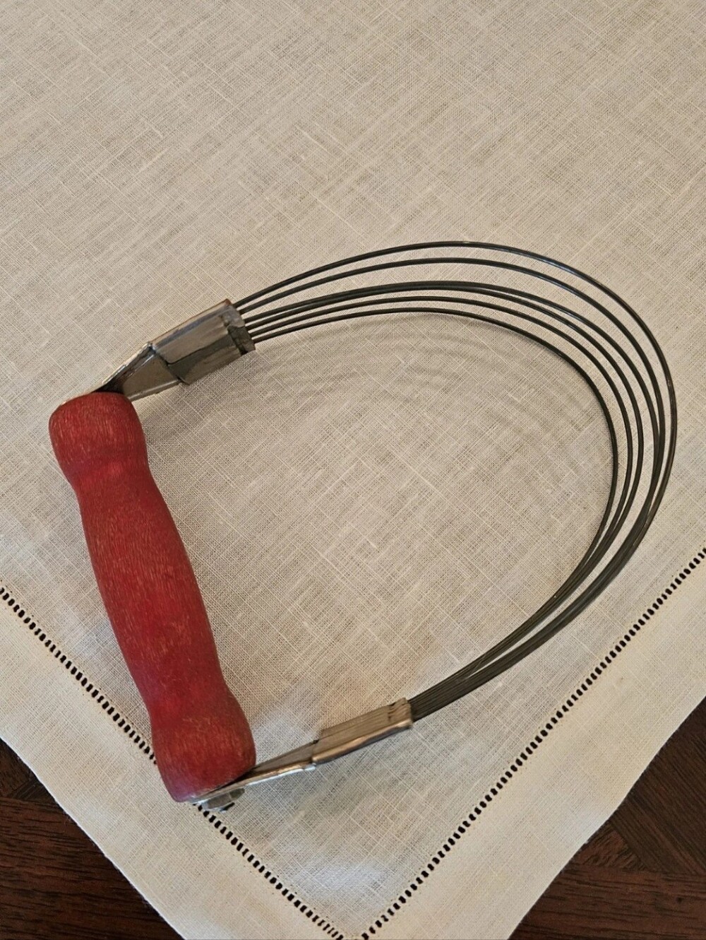 Vintage Androck Wire Pastry Blender Pie Dough Cutter Red Wood Handle USA